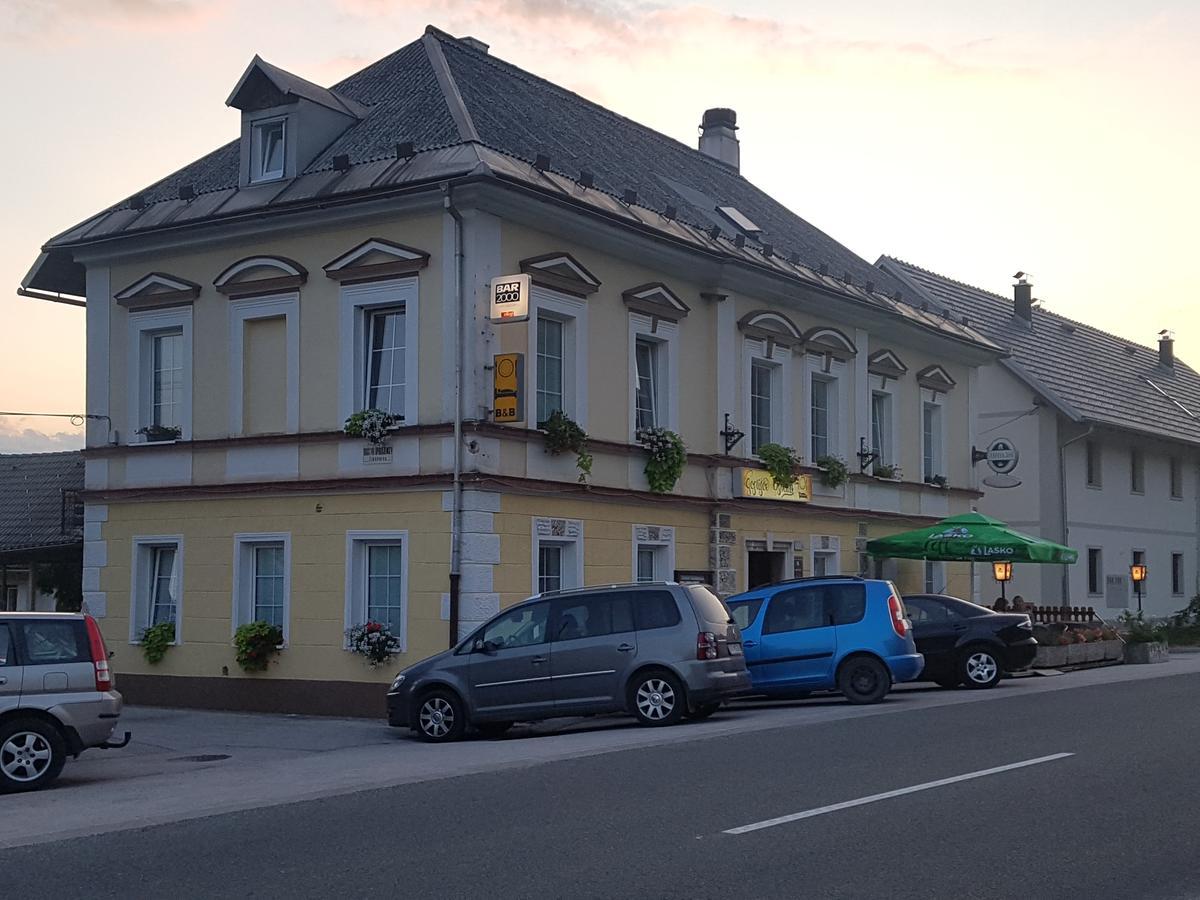 Guesthouse Osvald Zirovnica Ngoại thất bức ảnh