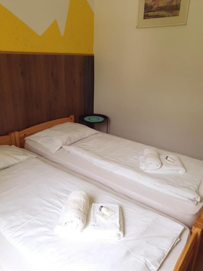 Guesthouse Osvald Zirovnica Ngoại thất bức ảnh