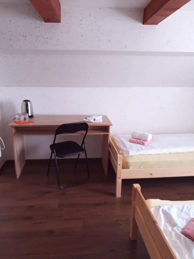 Guesthouse Osvald Zirovnica Ngoại thất bức ảnh